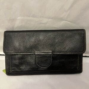 Neta Sade Black Leather Women's Clutch with Green Interior
